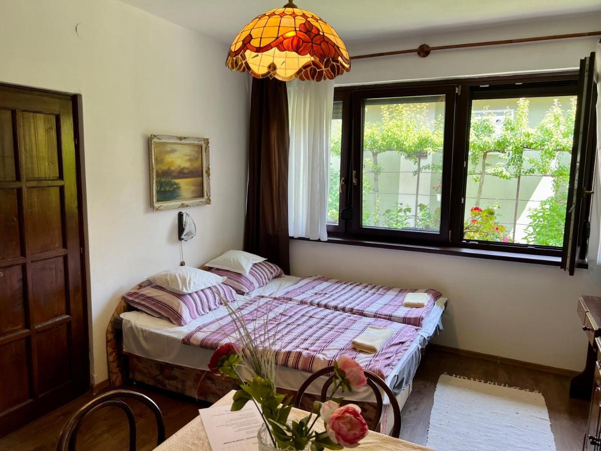 Orosz Apartmanhaz Jula Exterior foto